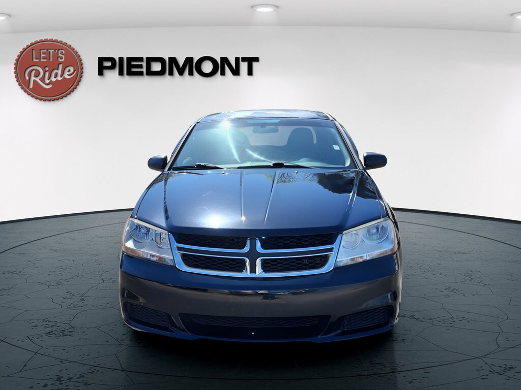 Used 2012 Dodge Avenger 4dr Sdn SXT Sedan