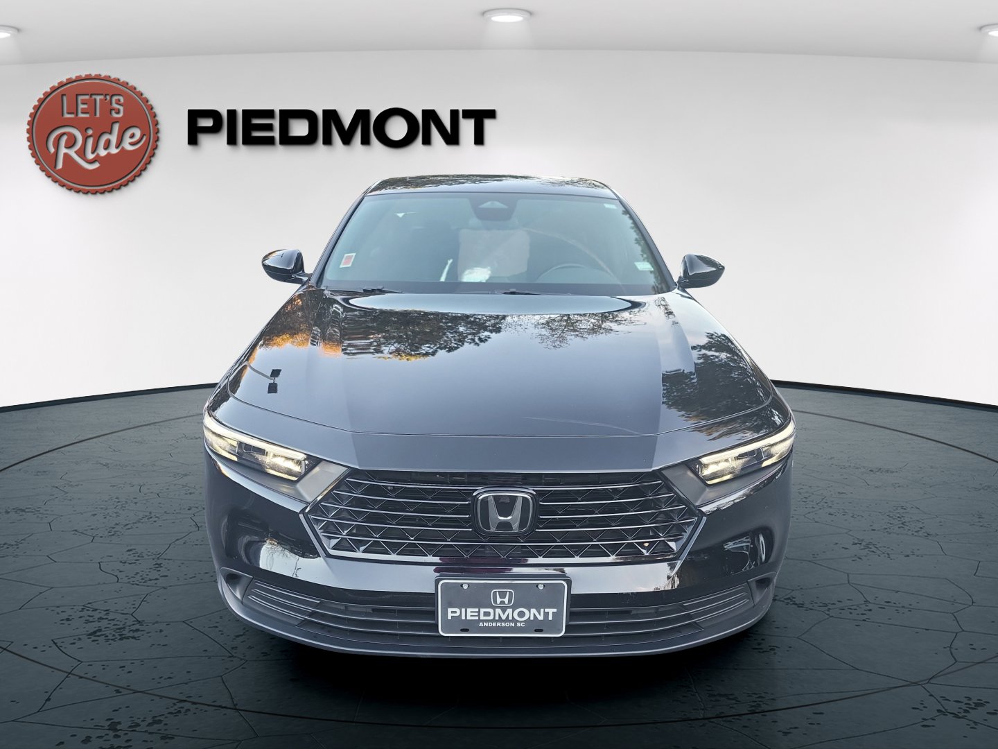 2024 Honda Accord Hybrid Sport photo 2