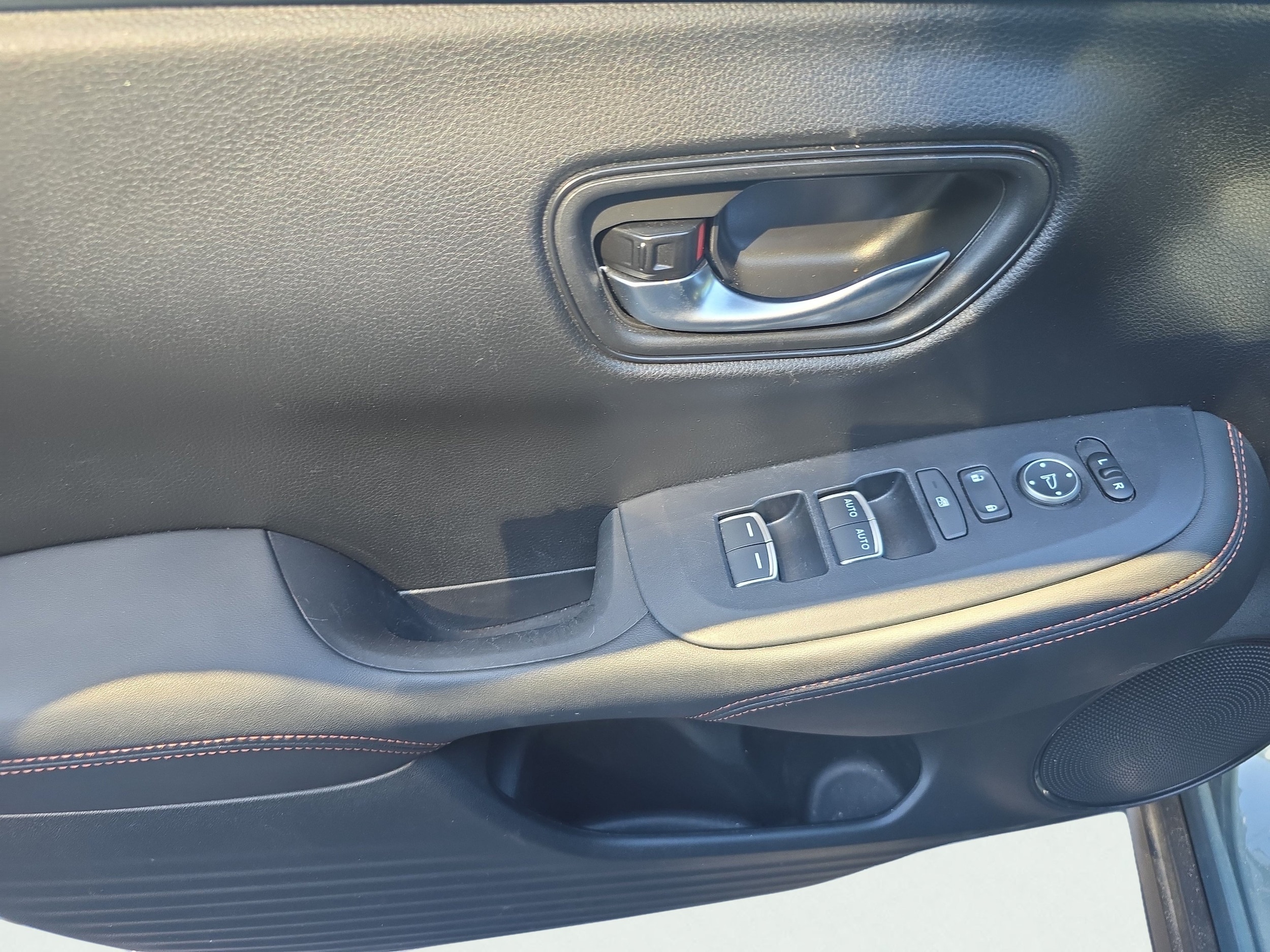 2025 Honda HR-V Sport - Photo 25