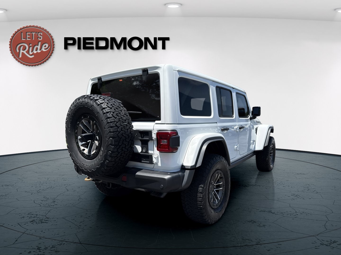 2024 Jeep Wrangler 4-Door Rubicon 392 - Photo 9