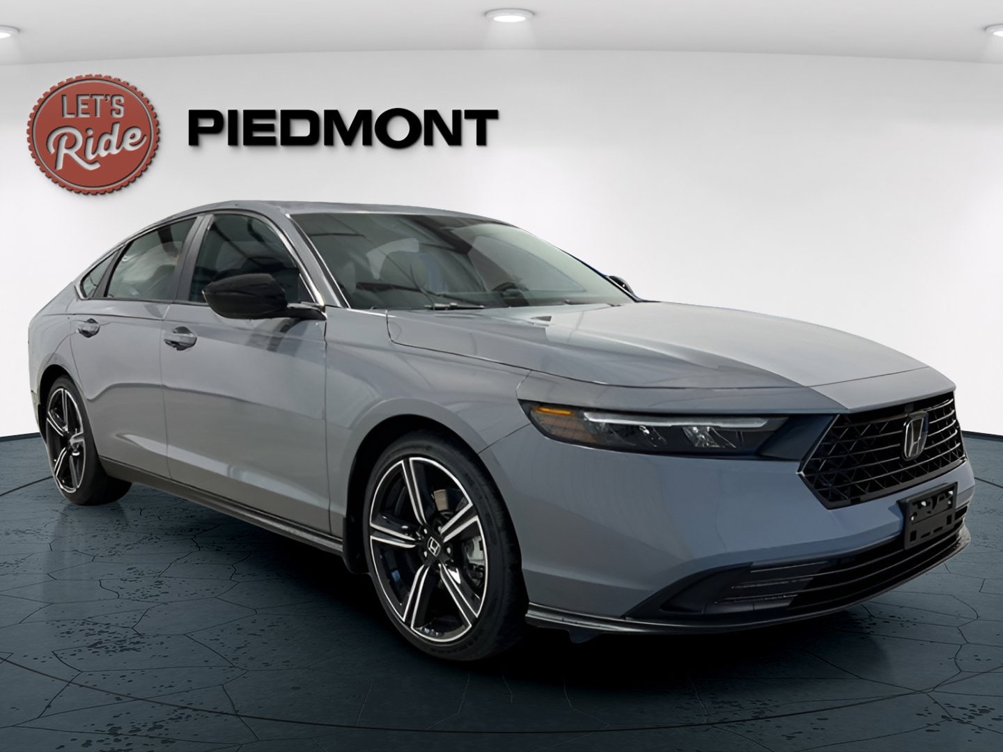 2025 Honda Accord Hybrid Sport's photo