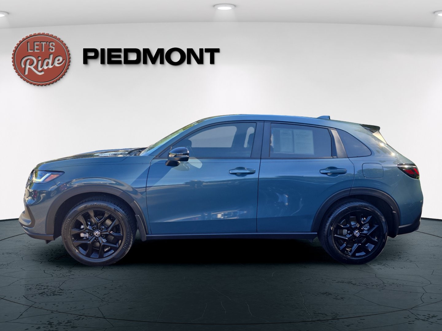 2025 Honda HR-V Sport - Photo 9