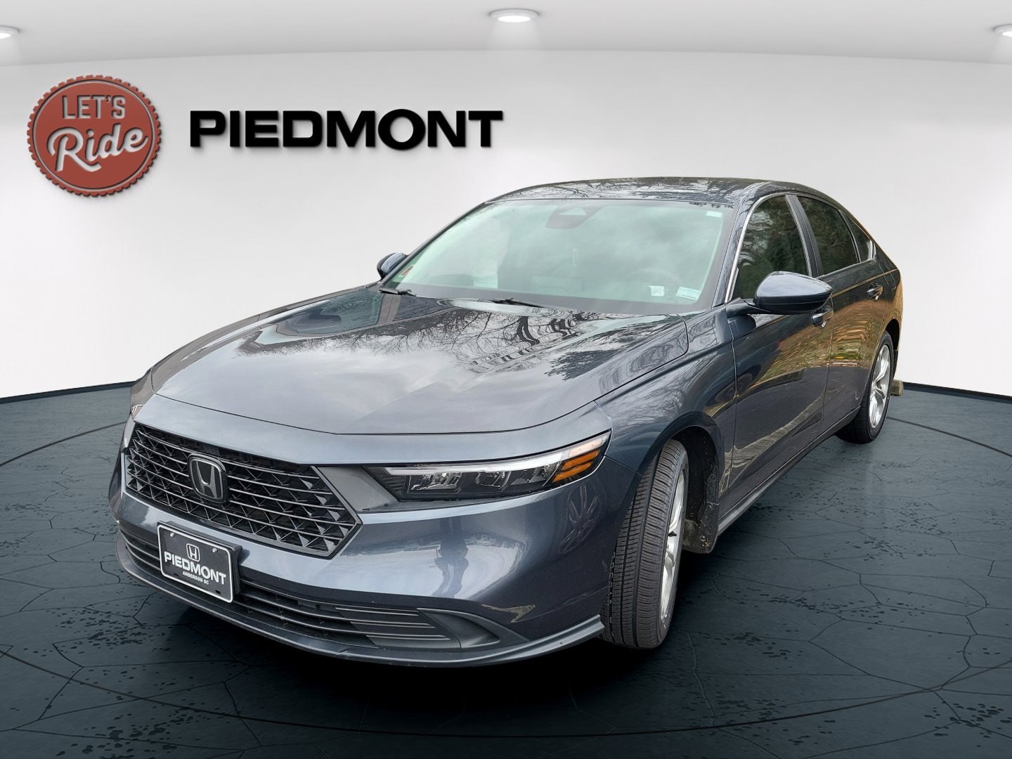 2023 Honda Accord LX's photo