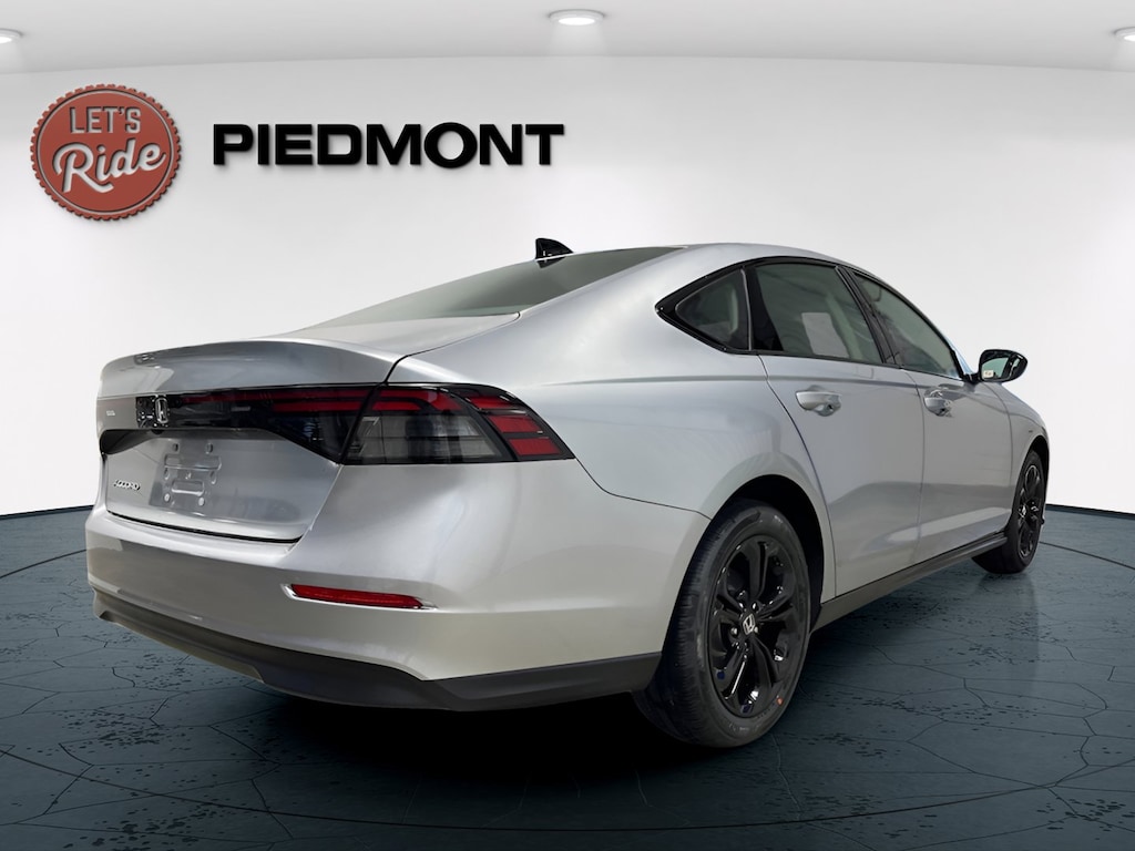 New 2025 Honda Accord SE Sedan