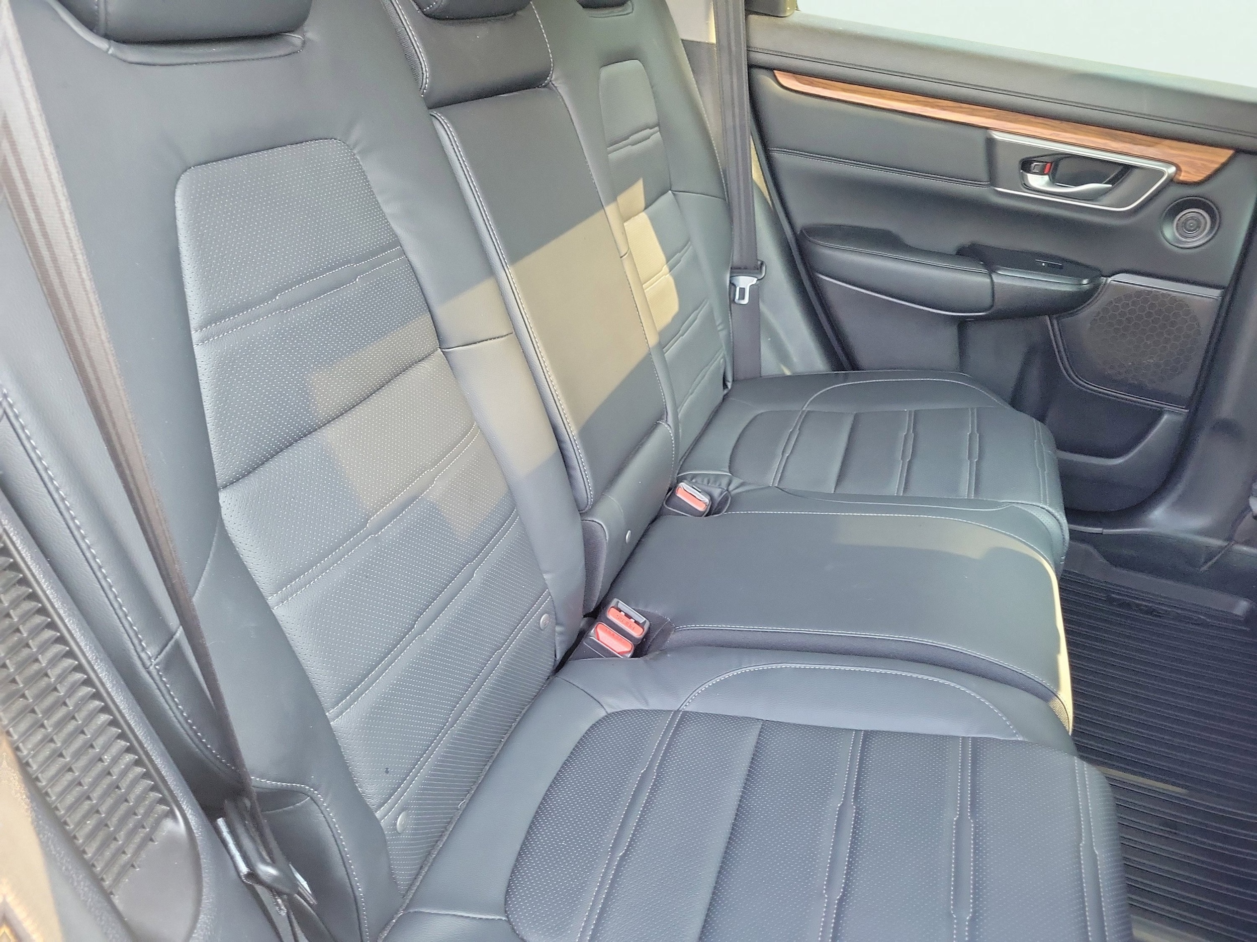 2021 Honda CR-V Touring - Photo 16