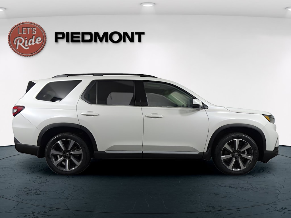 New 2025 Honda Pilot Touring SUV
