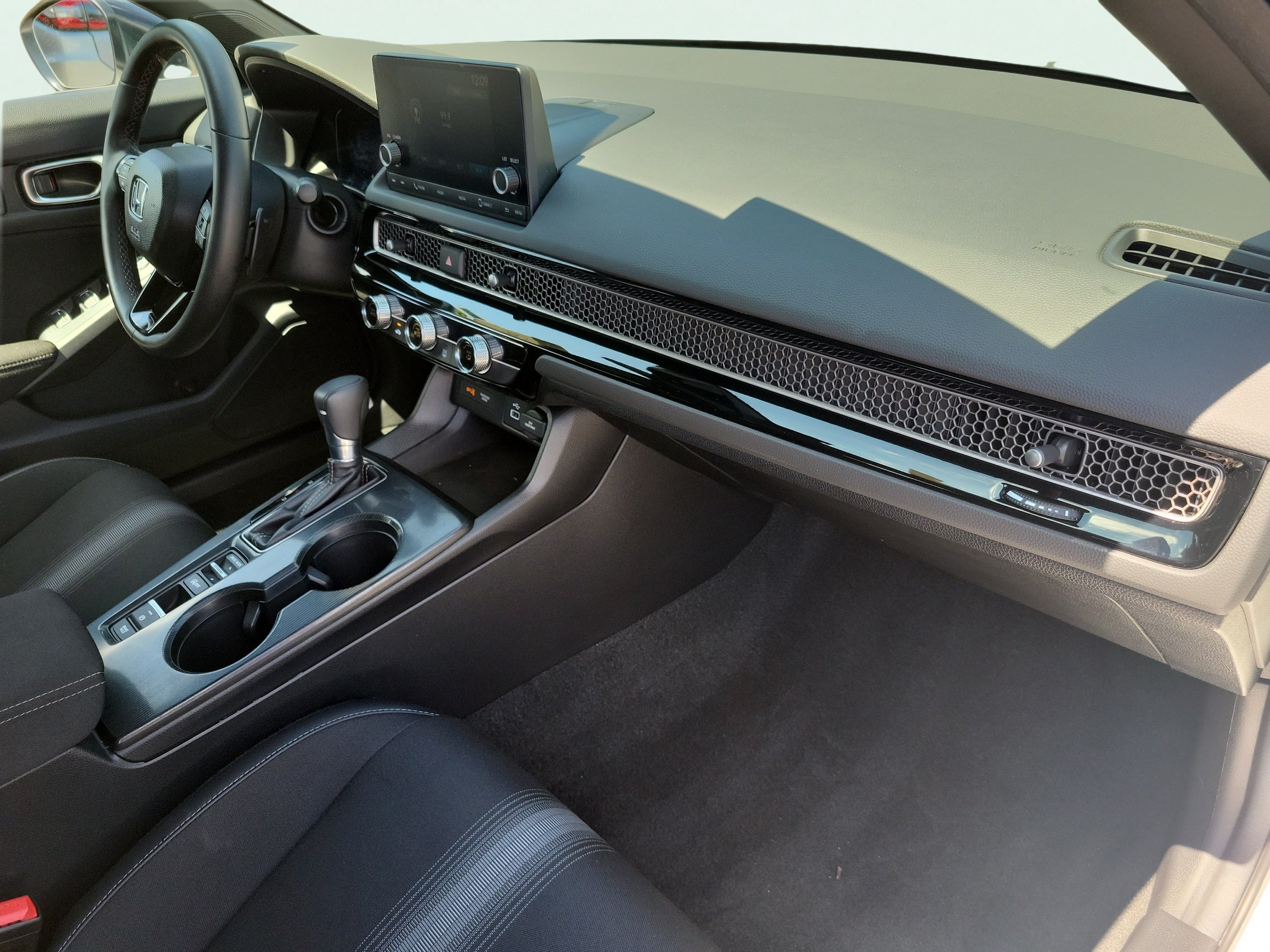 2024 Honda Civic Hatchback Sport - Photo 20