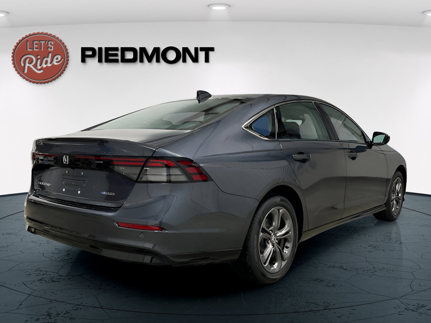 2025 Honda Accord Hybrid EX-L photo 3