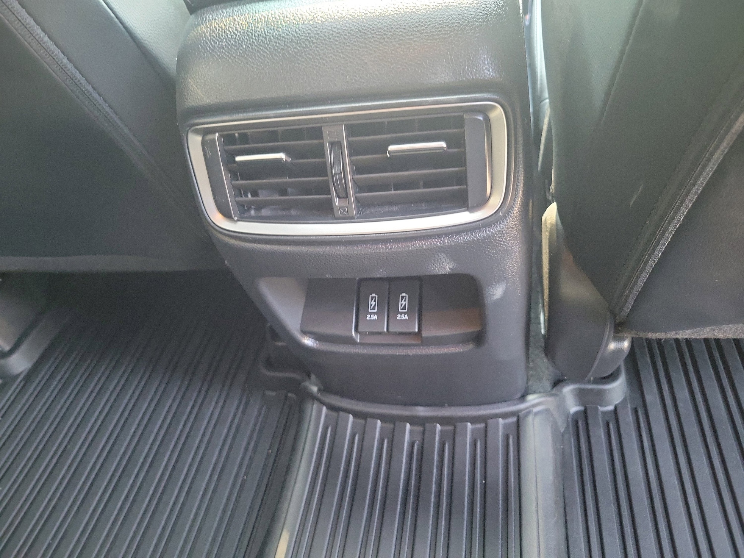 2021 Honda CR-V Touring - Photo 17