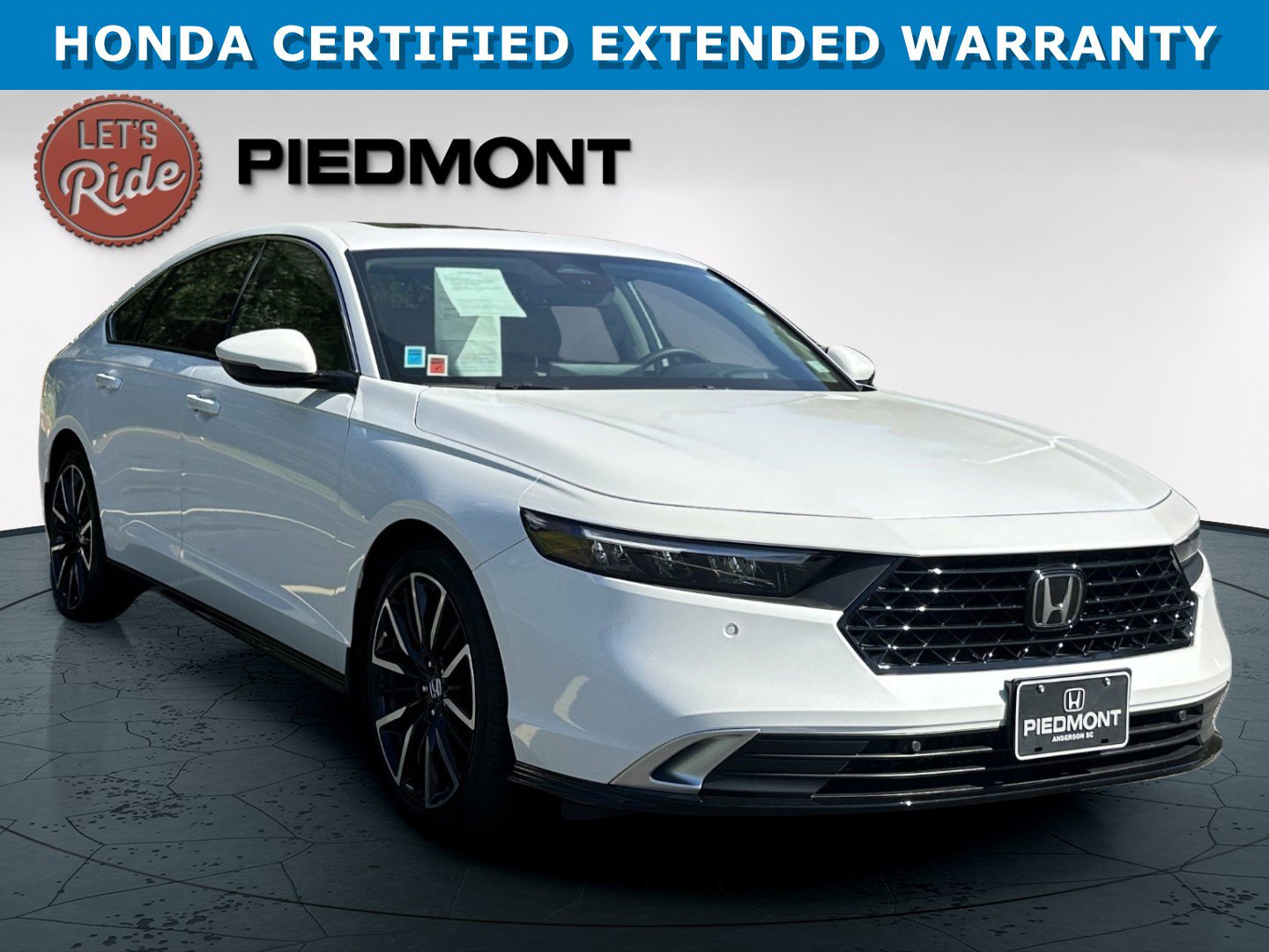 2024 Honda Accord Hybrid Touring's photo
