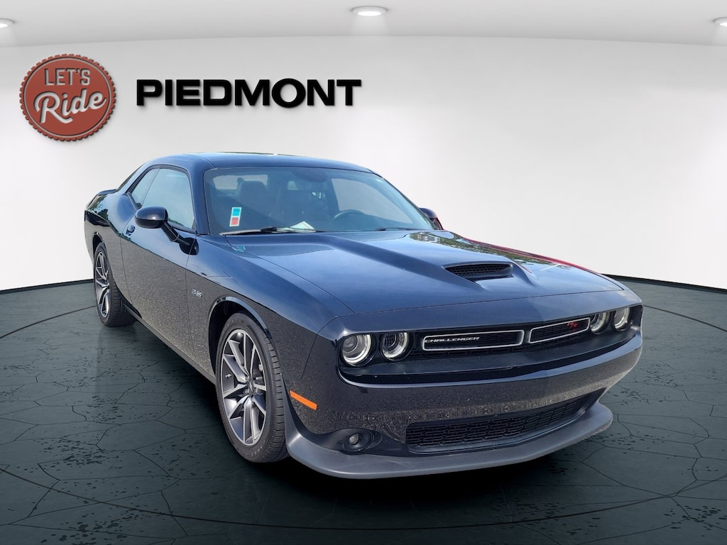 Used 2023 Dodge Challenger R/T RWD Coupe