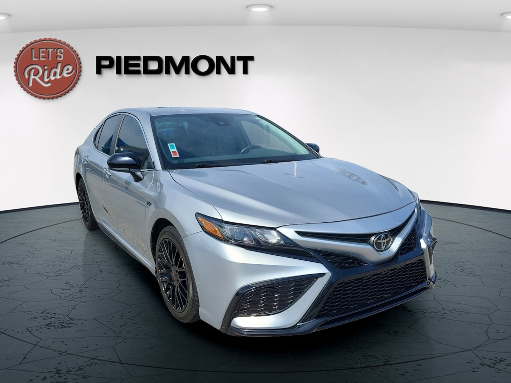 Used 2021 Toyota Camry SE Auto Sedan