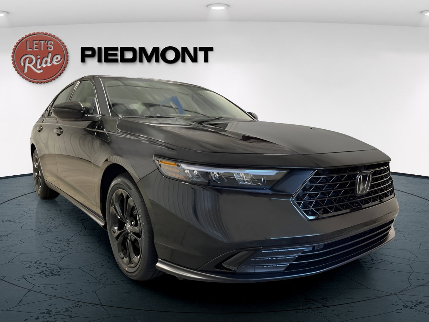 2025 Honda Accord SE's photo