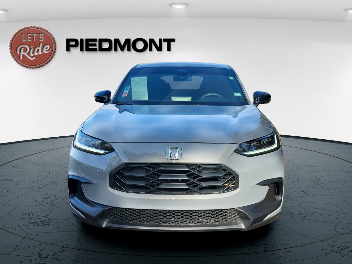 2025 Honda HR-V Sport 2WD photo 2