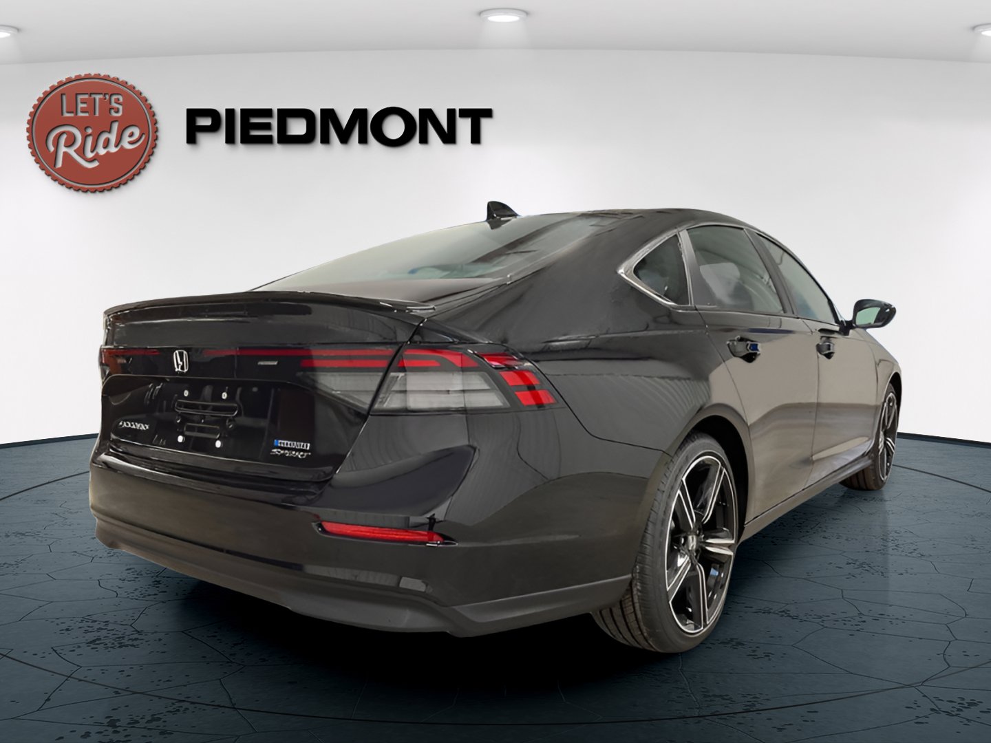 2025 Honda Accord Hybrid Sport photo 3