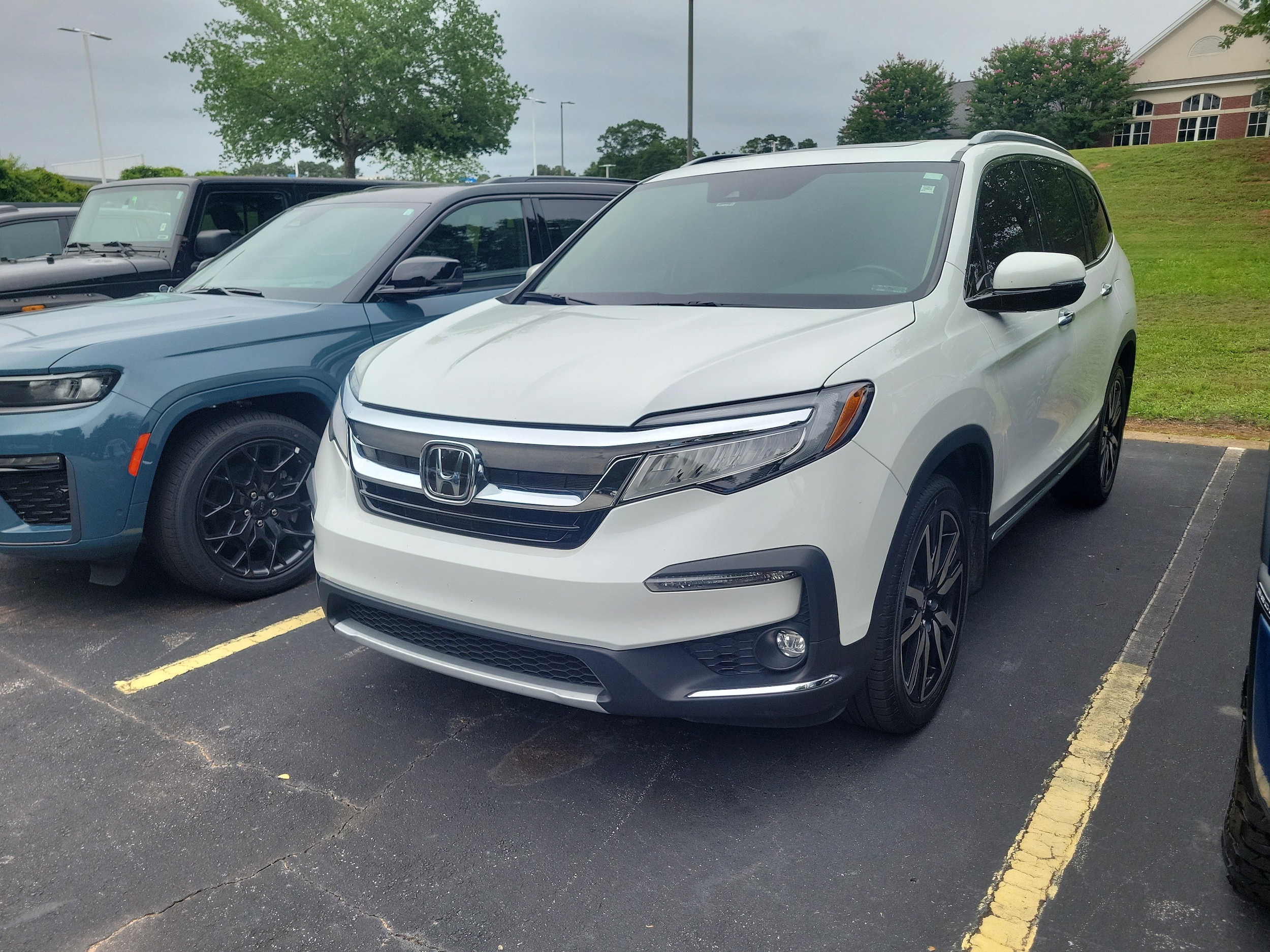 2022 Honda Pilot Touring-7 AWD's photo