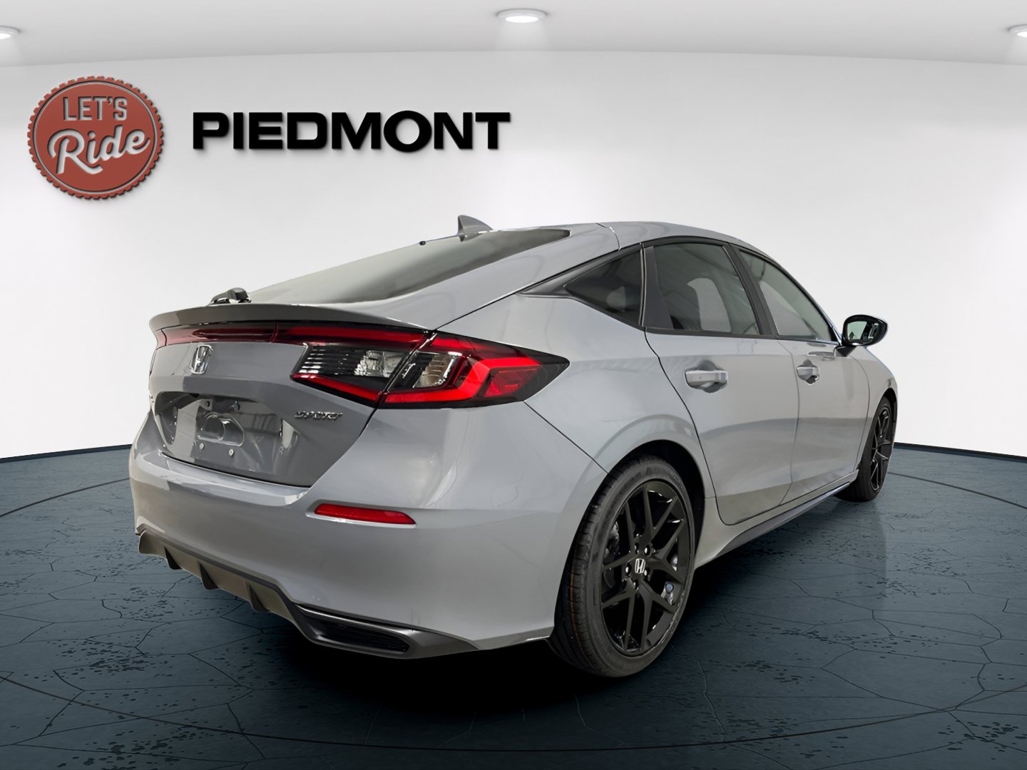 2025 Honda Civic Sport photo 3