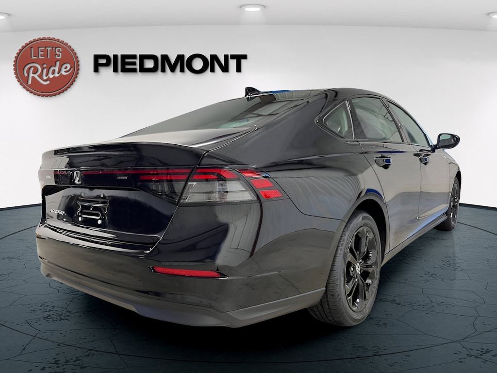 New 2025 Honda Accord SE Sedan