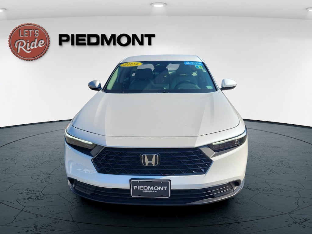 New 2024 Honda Accord LX Sedan