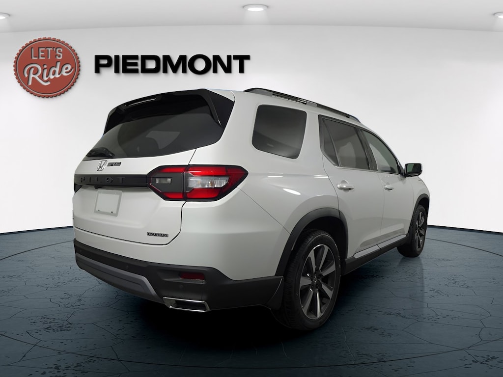 New 2025 Honda Pilot Touring SUV