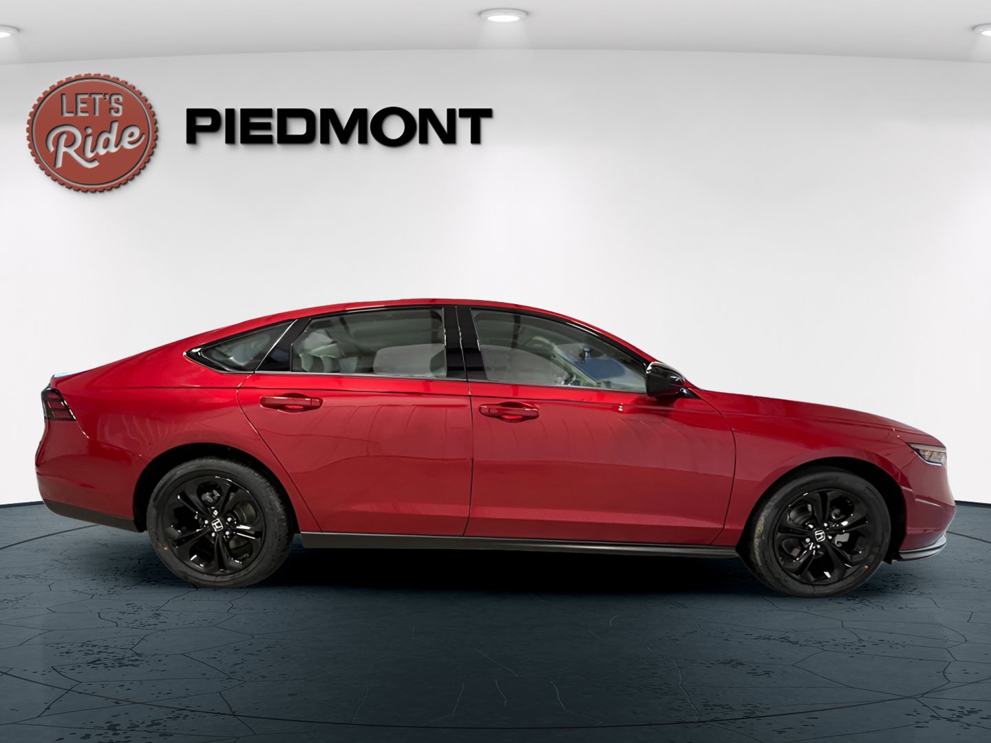 2025 Honda Accord SE photo 2
