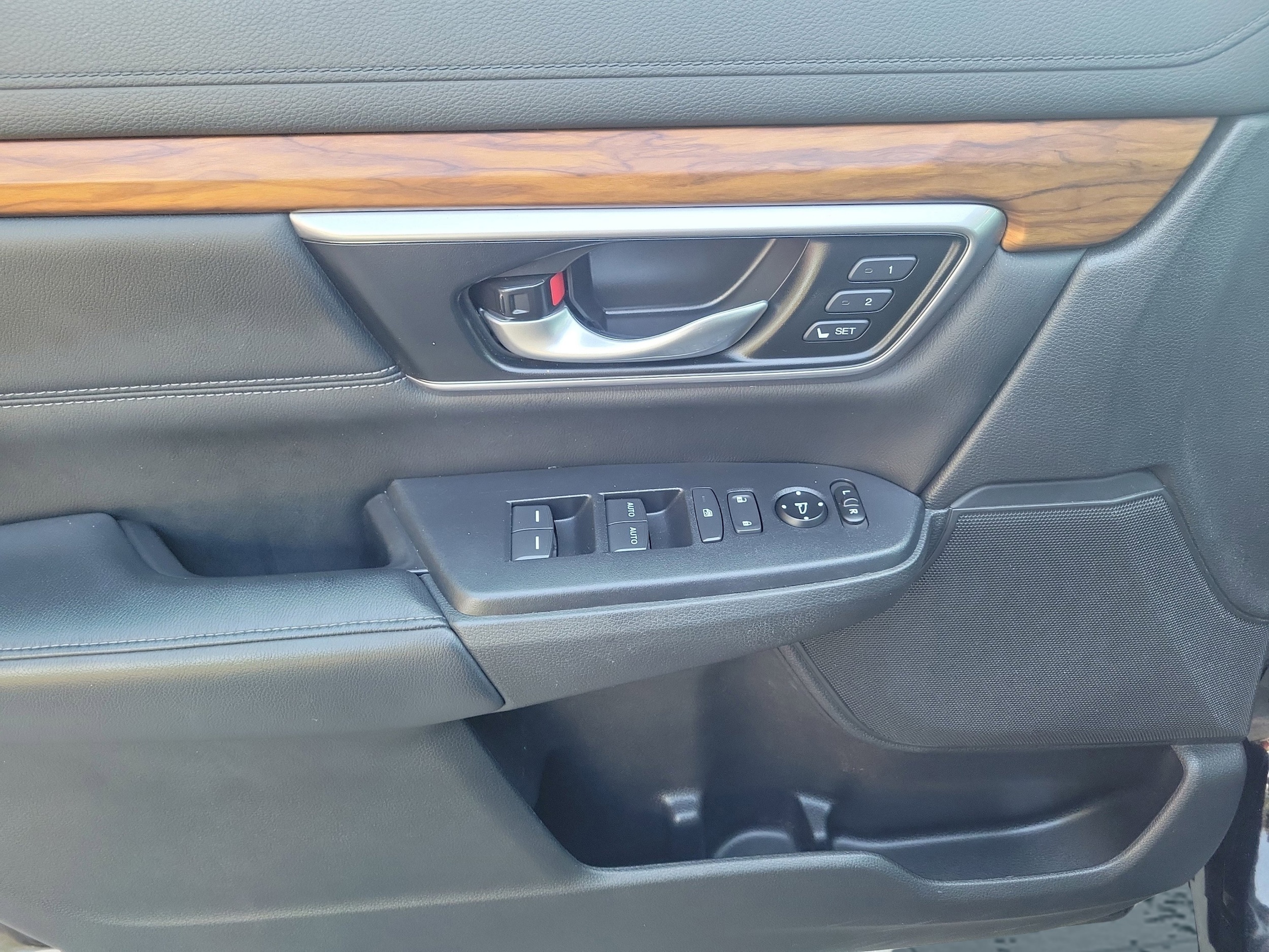2021 Honda CR-V Touring - Photo 26