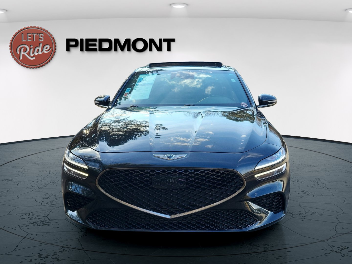 2023 Genesis G70 2.0T photo 2