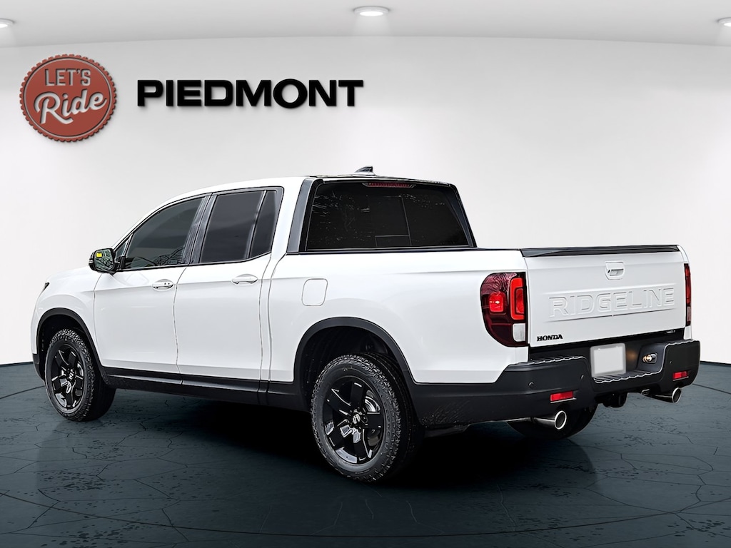 New 2026 Honda Ridgeline Black Edition Two-Tone Truck Crew Cab
