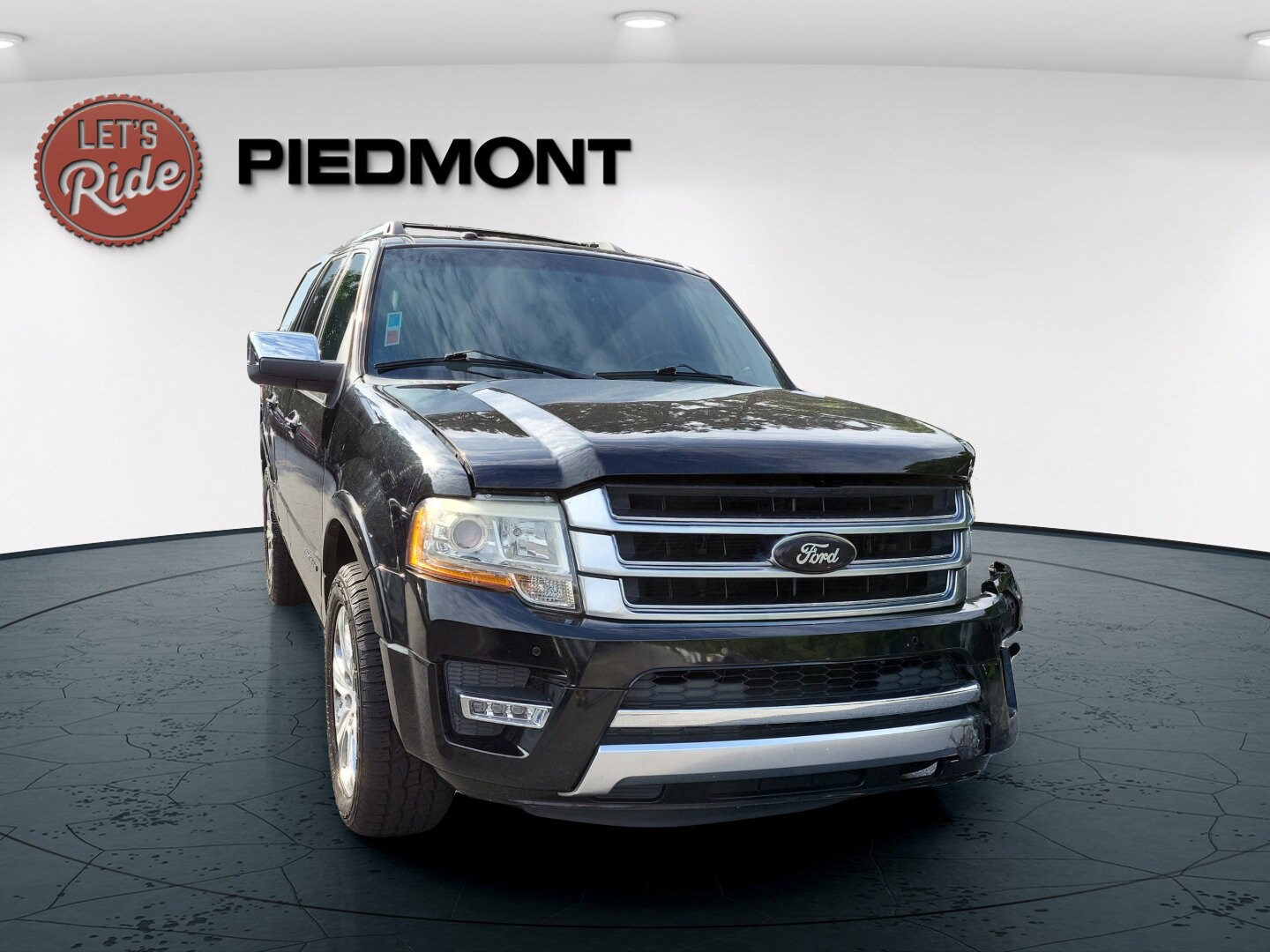 2016 Ford Expedition Platinum photo 2