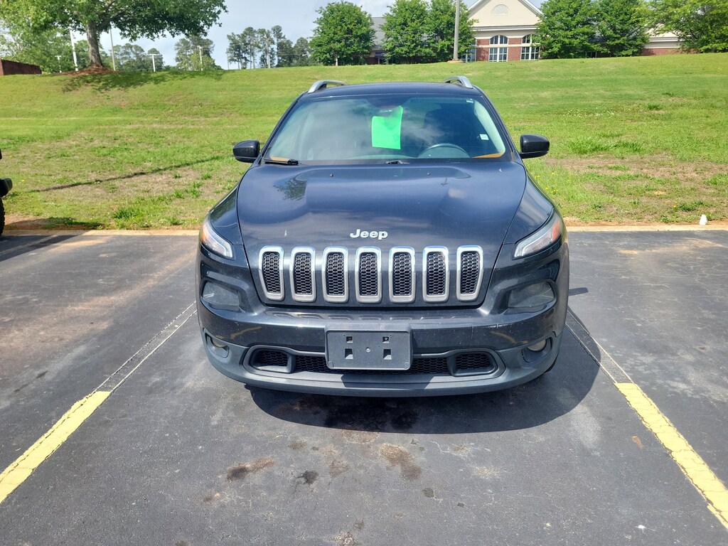 Used 2016 Jeep Cherokee 4WD 4dr Latitude SUV