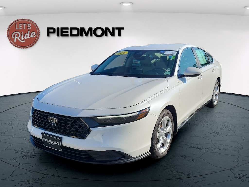 New 2024 Honda Accord LX Sedan