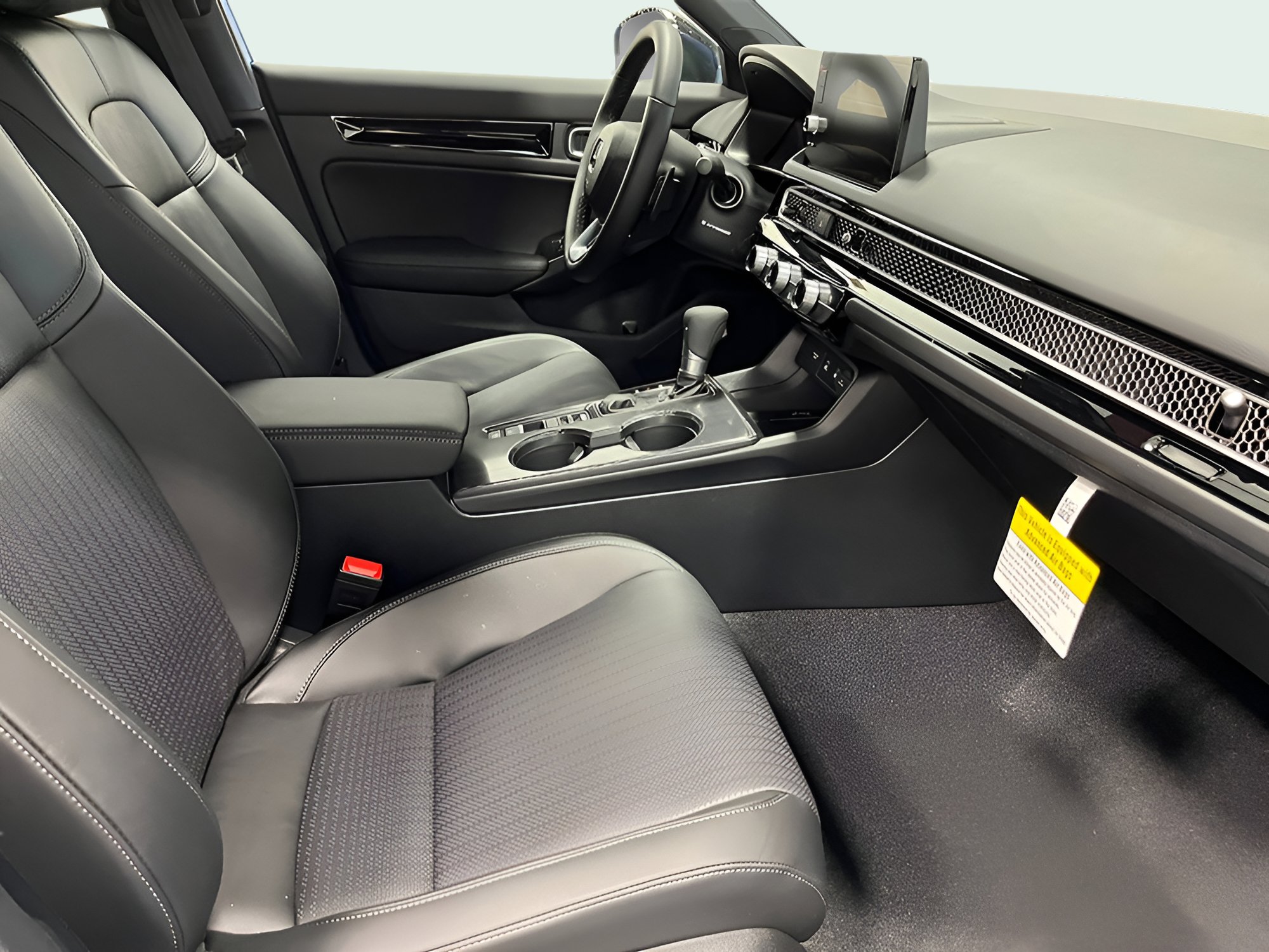 2025 Honda Civic Hatchback Sport Touring - Photo 28