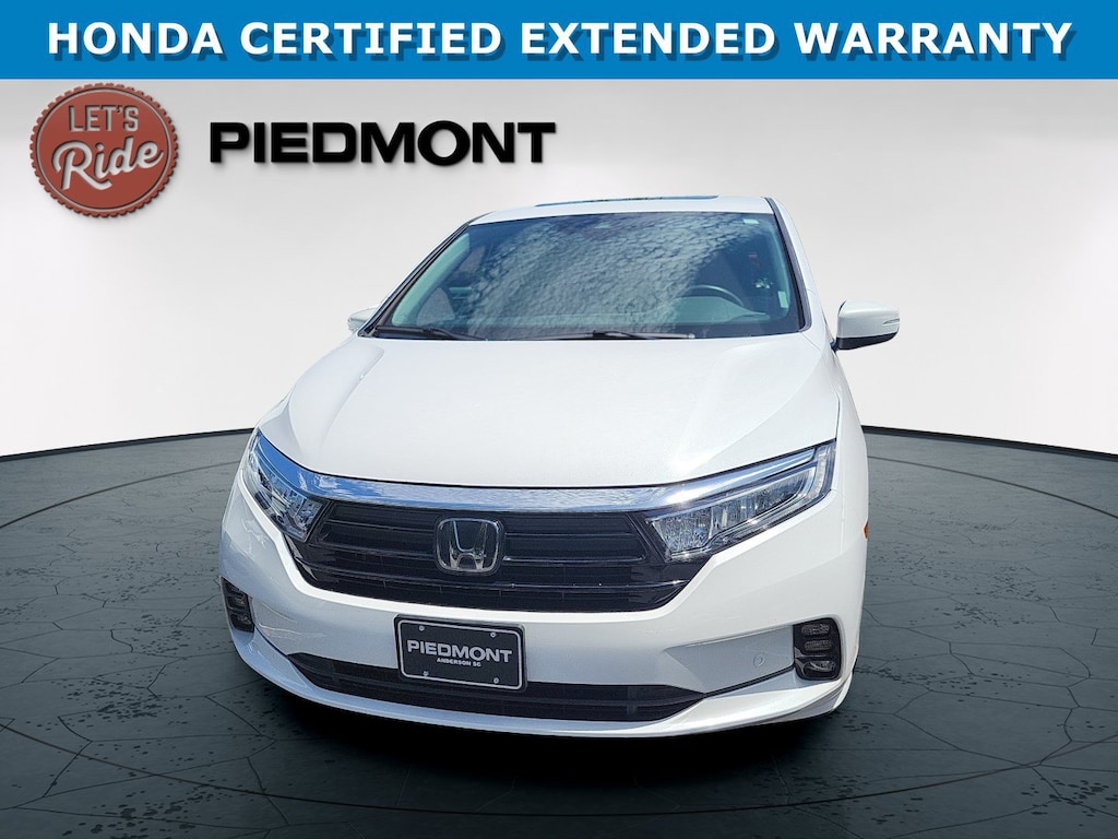Certified 2023 Honda Odyssey Touring Auto Van