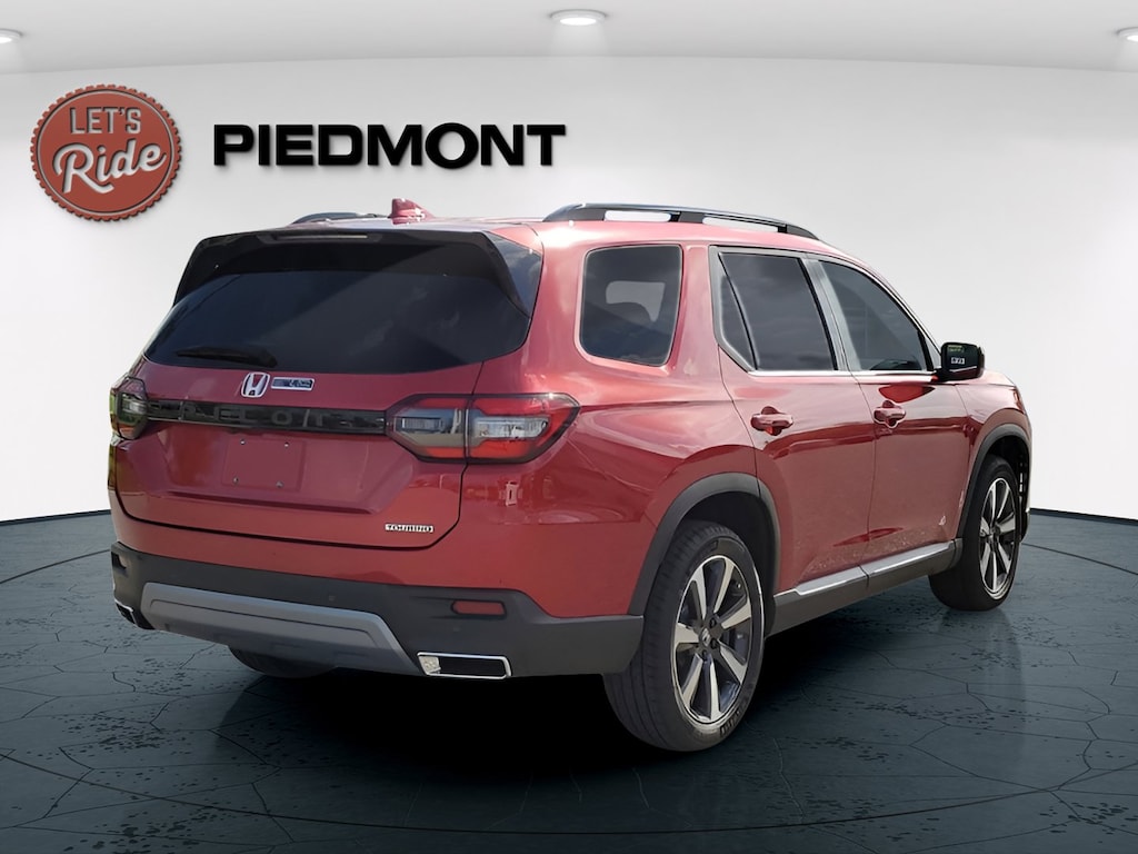 New 2025 Honda Pilot Touring SUV