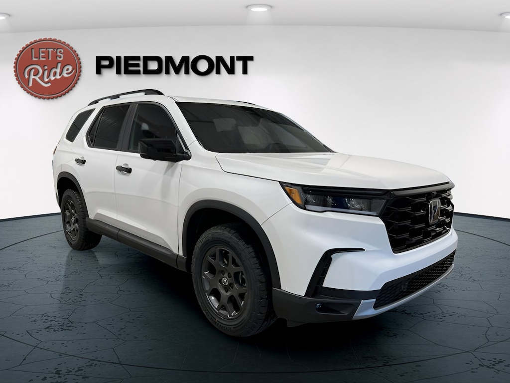 New 2025 Honda Pilot TrailSport SUV