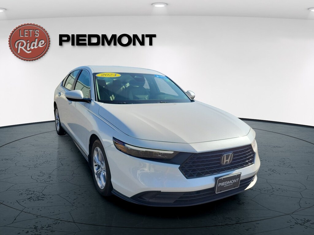 New 2024 Honda Accord LX Sedan