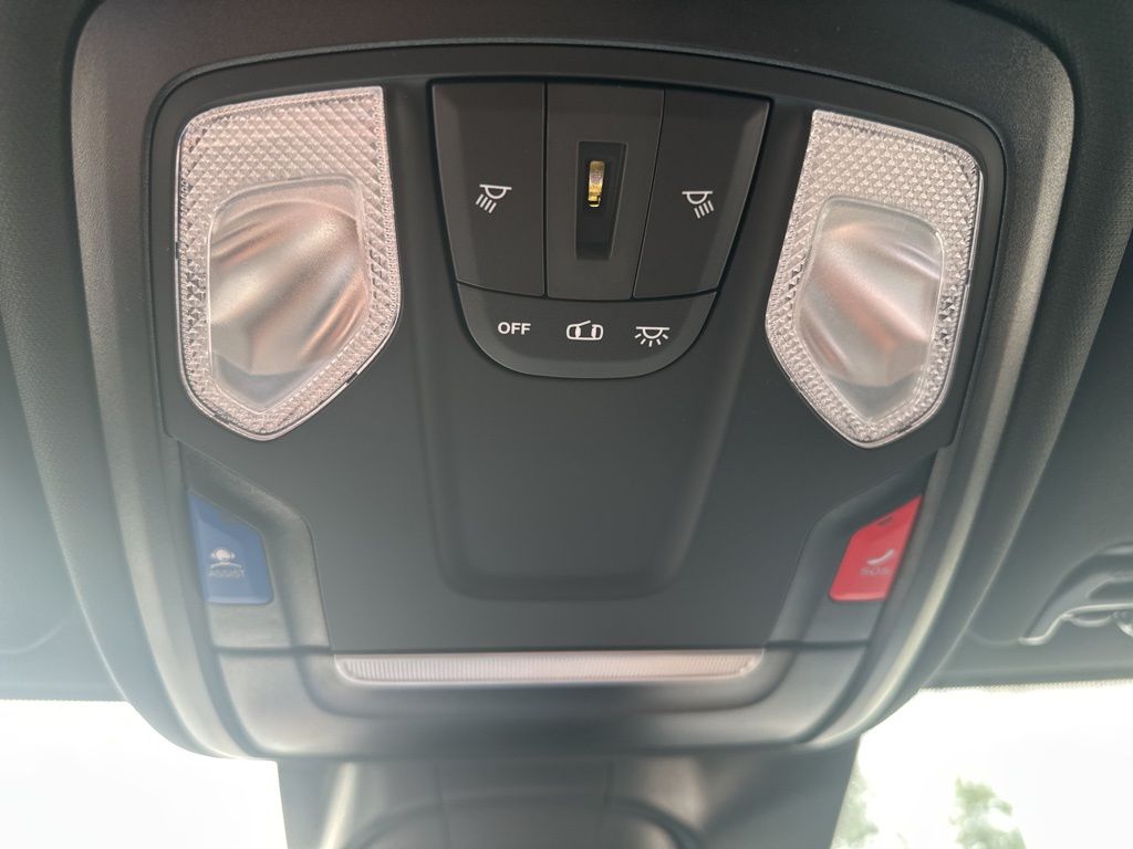 2026 RAM 3500 Big Horn - Photo 15