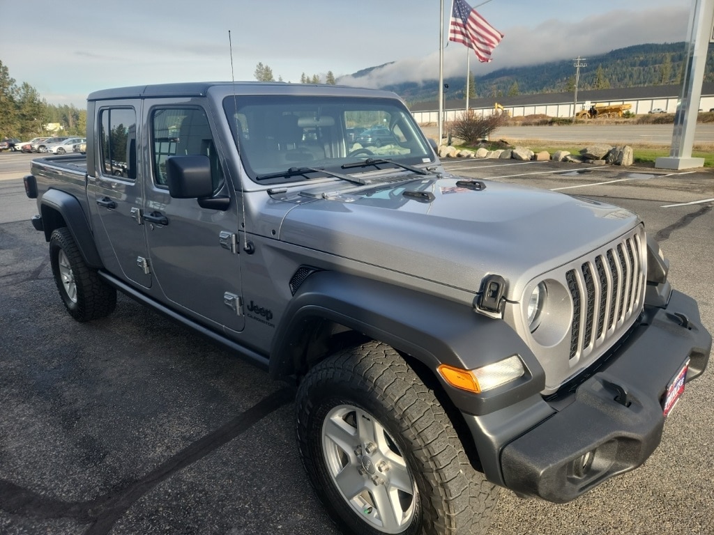 Used 2020 Jeep Gladiator Sport Truck Crew Cab