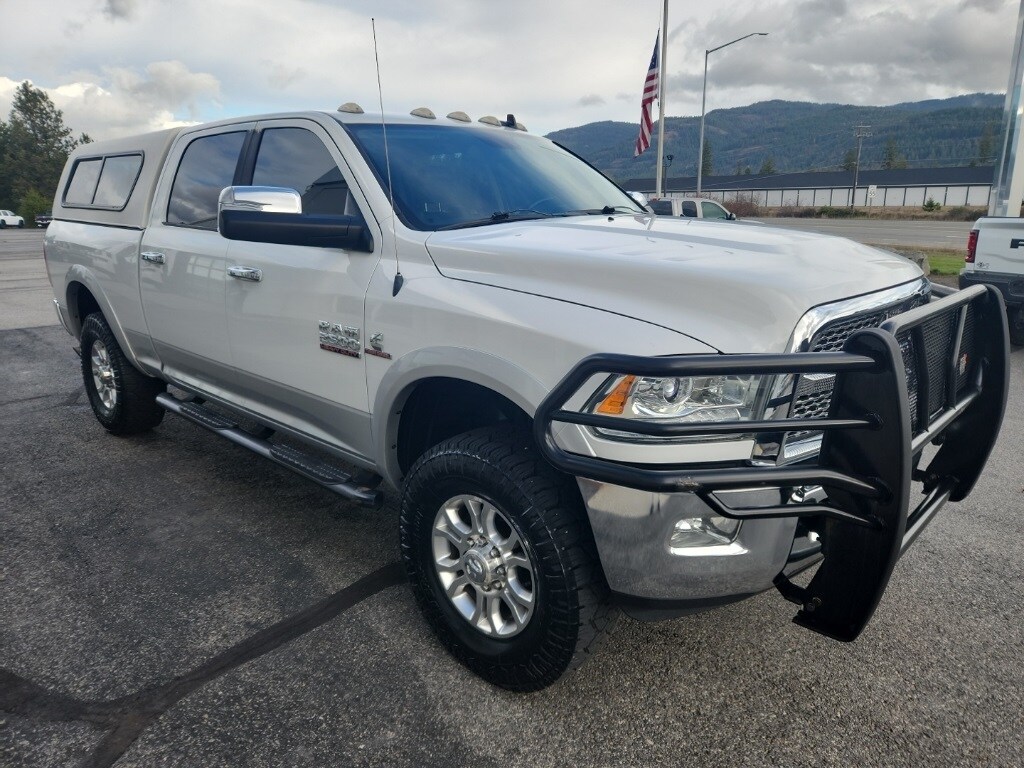 2014 Ram 2500 Laramie photo 3