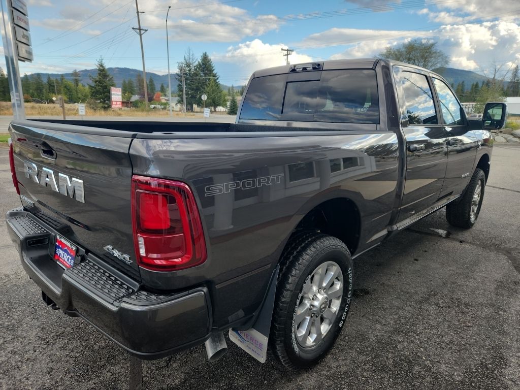 2026 RAM 3500 Laramie - Photo 6