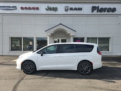 2026 Chrysler Pacifica Select Passenger Van