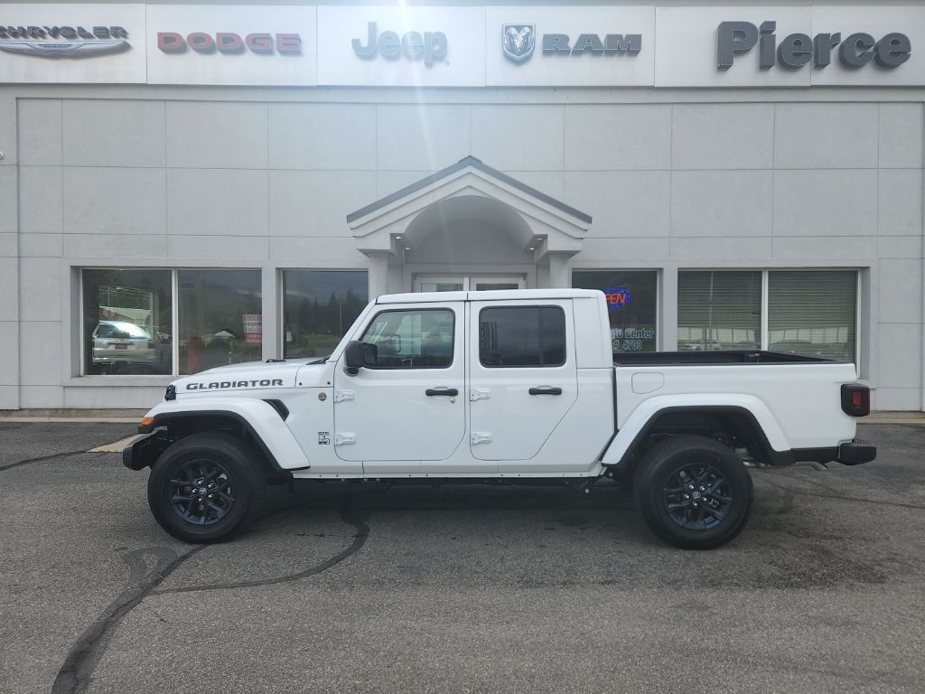 2026 Jeep Gladiator 85th Anniversary Edition Auto's photo