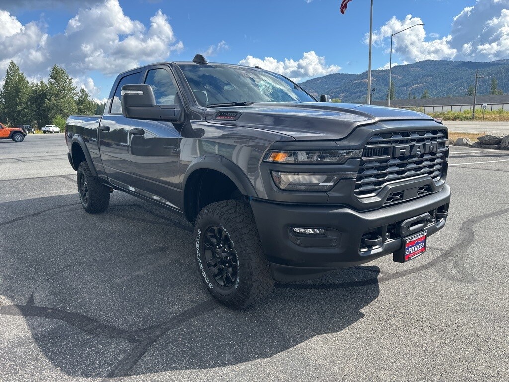 2025 Ram 2500 Tradesman photo 4