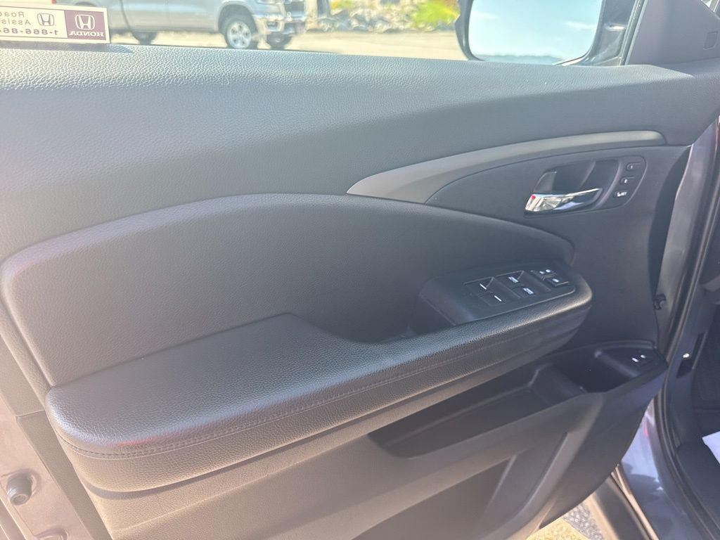 2021 Honda Passport EX-L - Photo 12