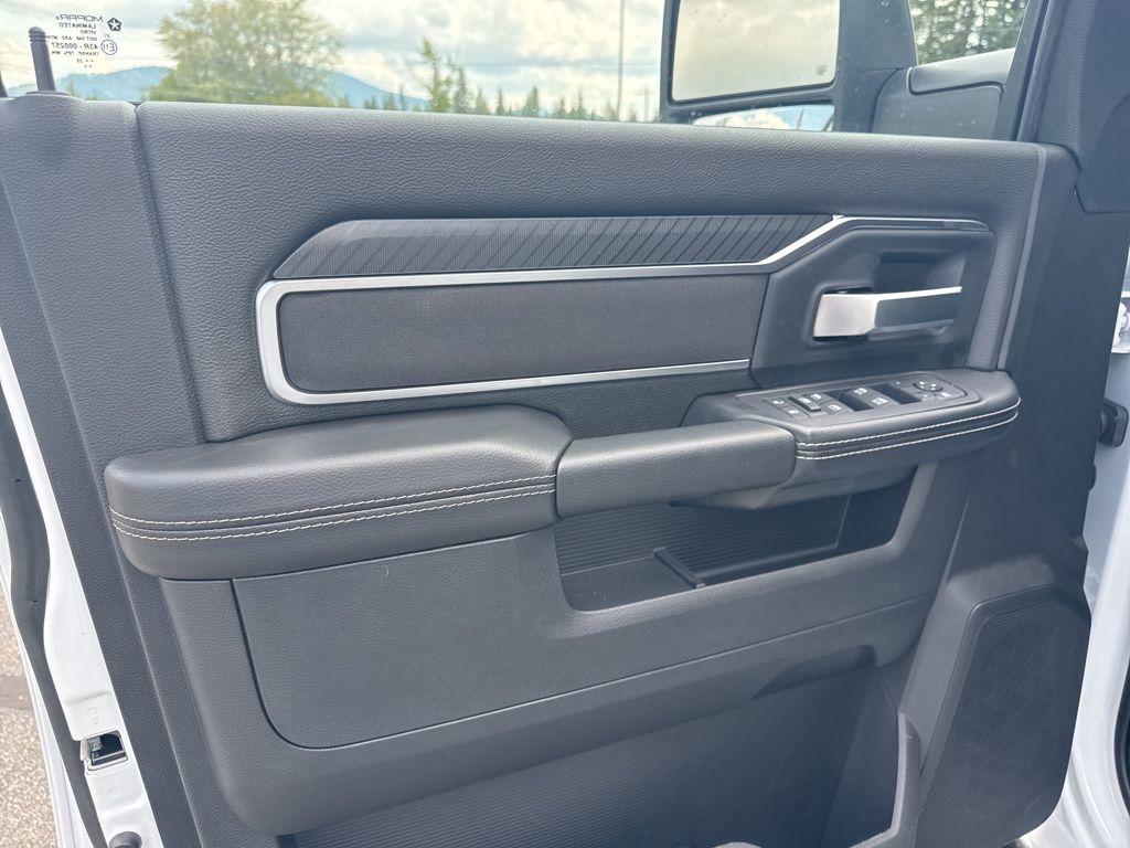 2025 RAM 2500 Big Horn - Photo 12