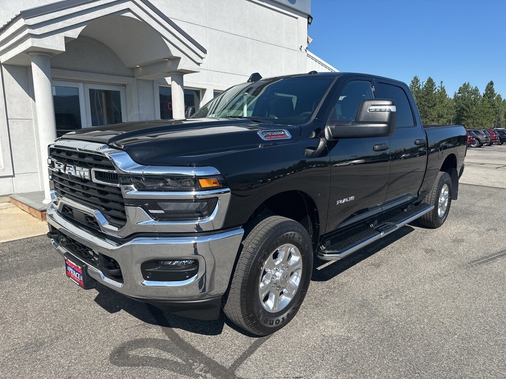 2026 Ram 2500 Big Horn photo 2