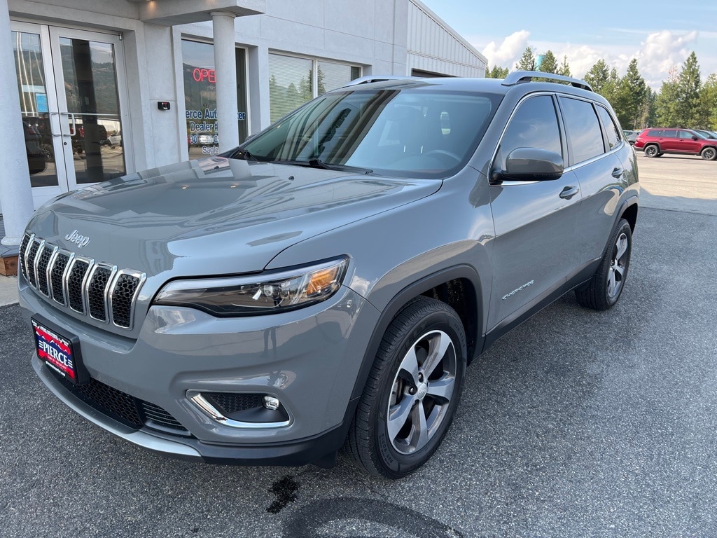 Used 2019 Jeep Cherokee Limited with VIN 1C4PJMDXXKD417518 for sale in Sagle, ID