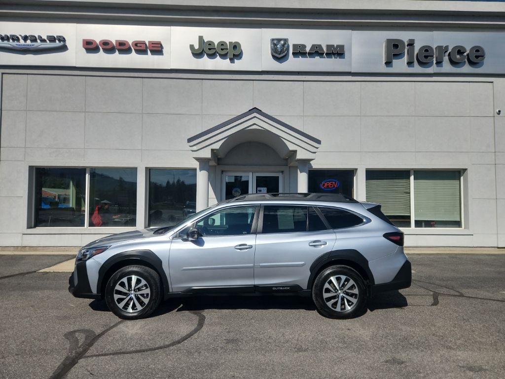 2025 Subaru Outback Premium's photo