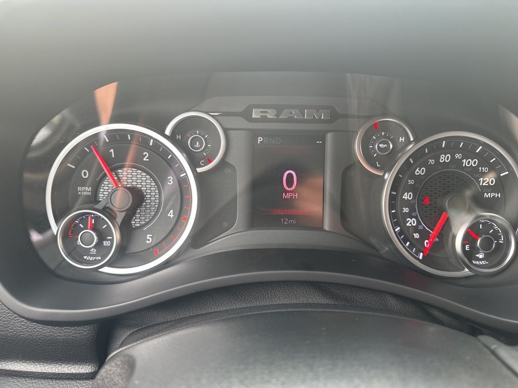 2026 RAM 3500 Big Horn - Photo 14
