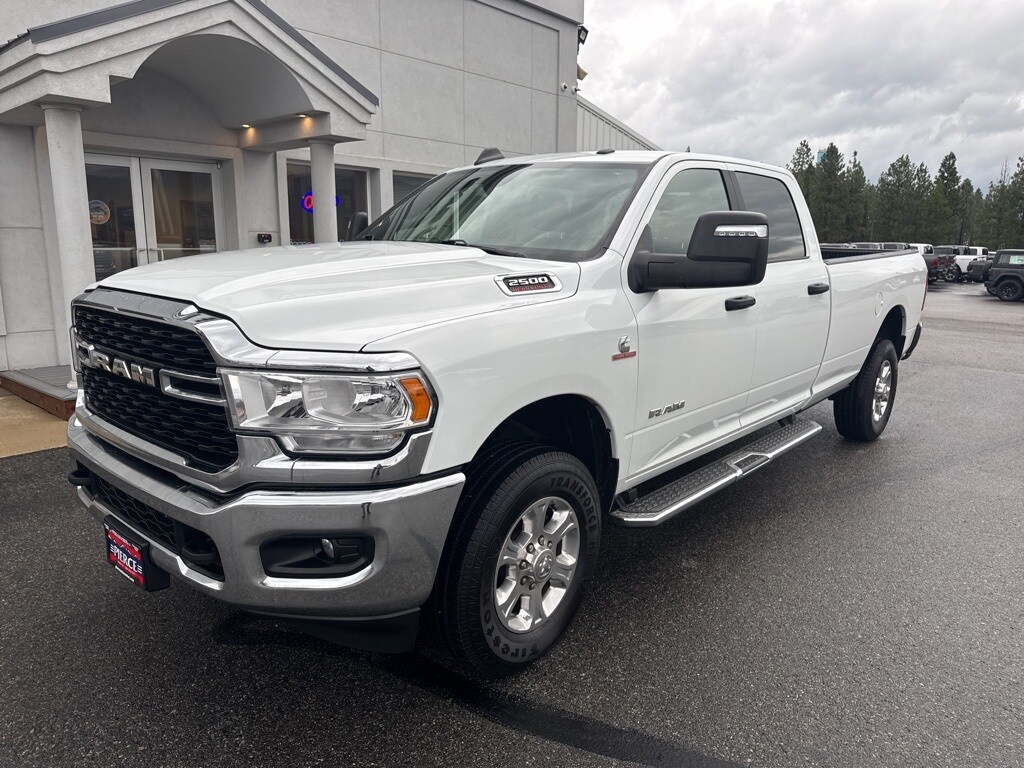 2024 Ram 2500 Big Horn photo 2